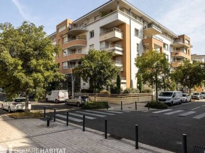 Appartement spacieux 44m² avec balcon et garage