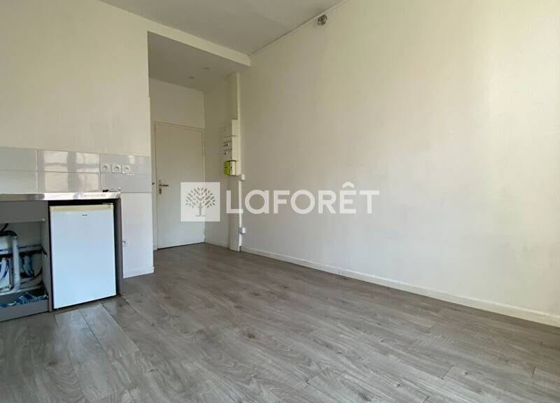 Bel appartement moderne avec garage et balcon