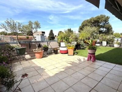 Appartement spacieux avec garage et balcon à 200000€