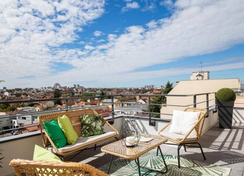 Appartement spacieux avec garage et balcon à Paris