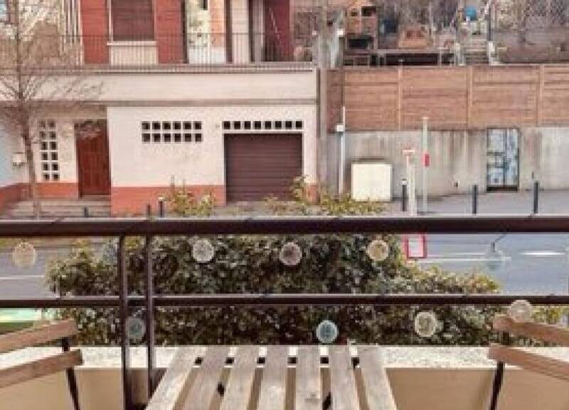 Bel appartement spacieux avec garage et balcon à 190000€