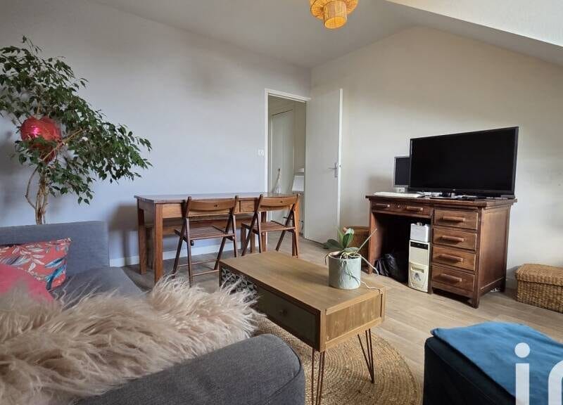 Appartement spacieux avec garage et balcon à 180000€