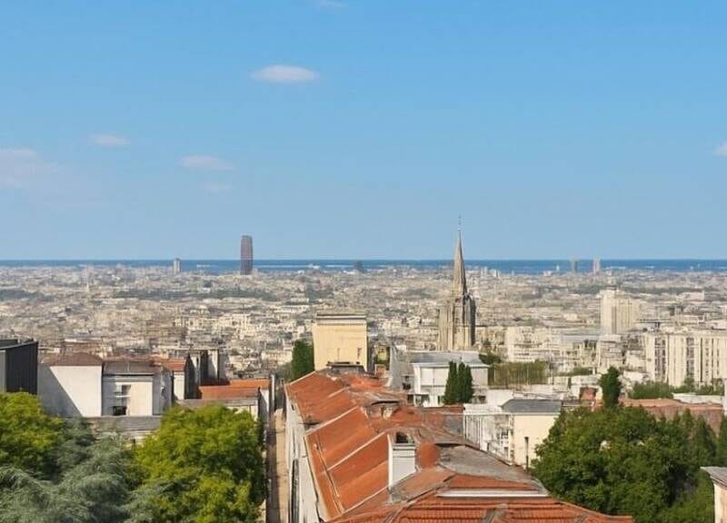 Appartement lumineux 52m² avec balcon et garage