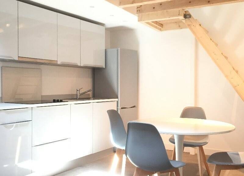 Bel appartement spacieux avec garage et balcon