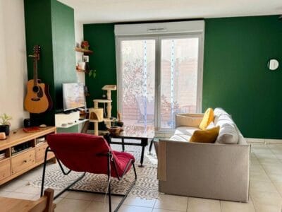 Appartement spacieux avec garage et balcon à 180000€