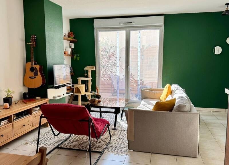 Appartement spacieux avec garage et balcon à 180000€