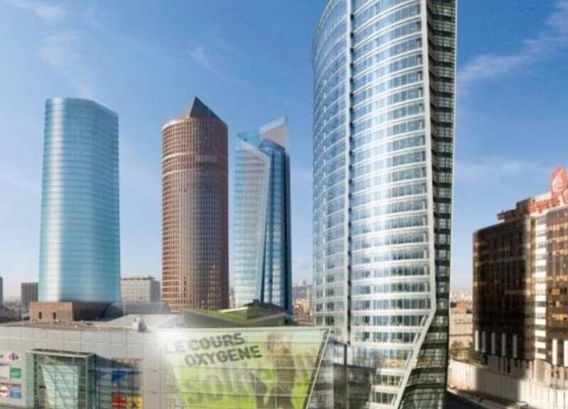 Appartement spacieux avec garage et balcon à 770000€