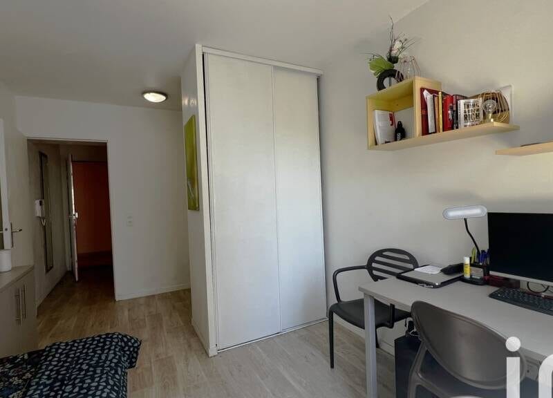 Appartement lumineux de 19m² à 130000€ avec balcon et garage