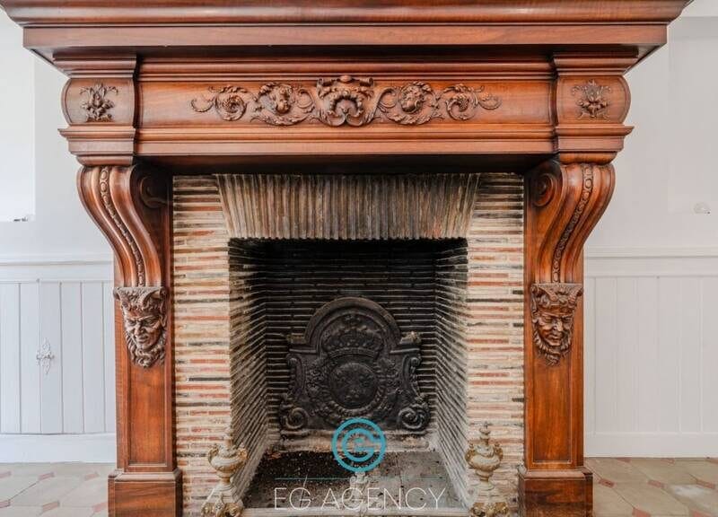 Bel appartement lumineux avec garage et balcon - 280m²