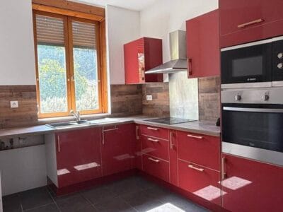 Appartement lumineux 67m² avec garage et balcon