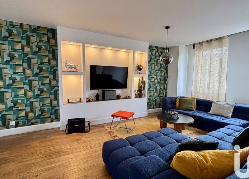 Appartement spacieux 140m² avec garage et balcon