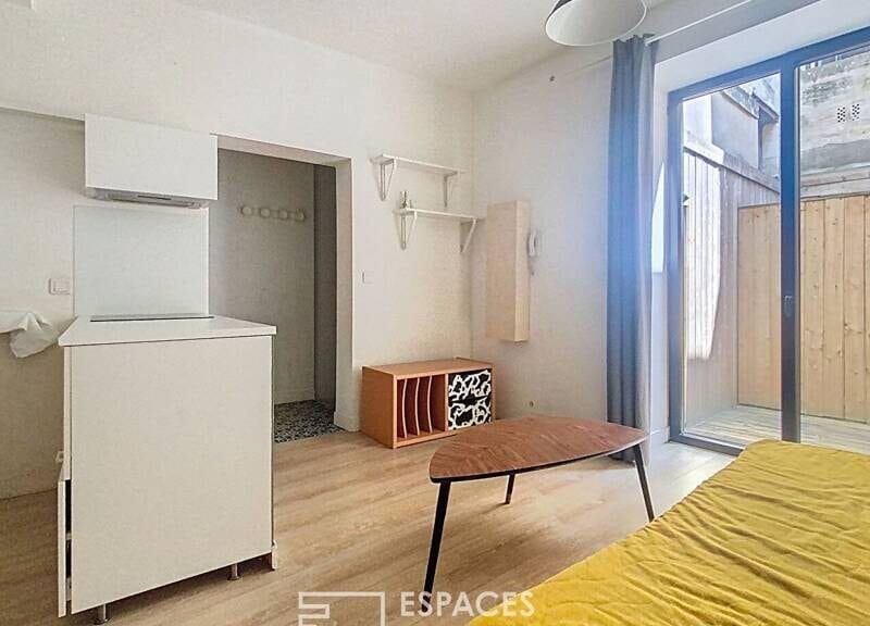 Appartement spacieux avec garage et balcon à 210000€