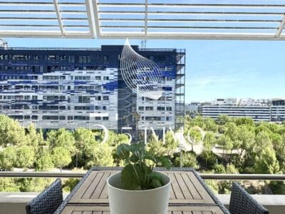 Bel appartement lumineux avec garage et balcon - 70m²