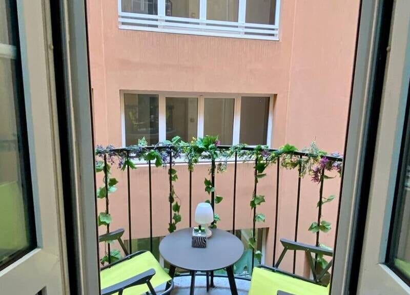 Appartement spacieux avec garage et balcon à 120000€