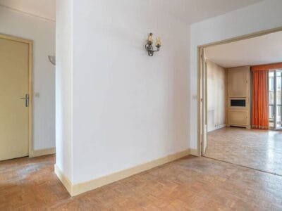 Appartement spacieux 67m² avec garage et balcon