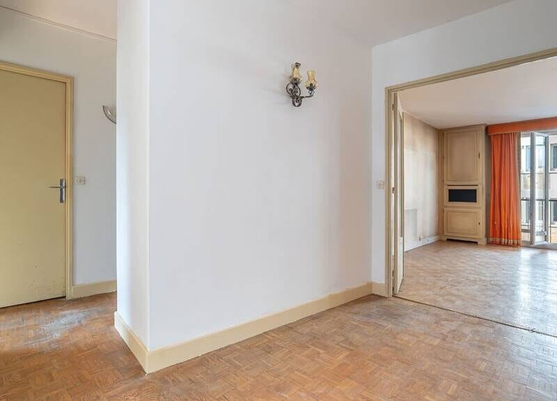 Appartement spacieux 67m² avec garage et balcon