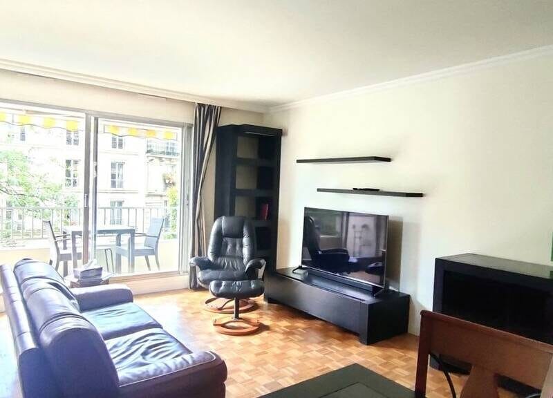 Superbe appartement lumineux avec garage et balcon