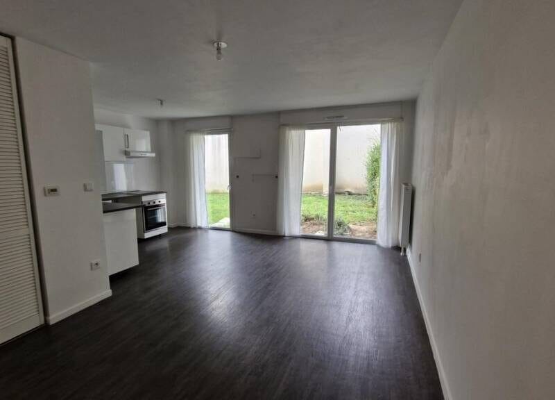 Bel appartement moderne 61m², garage & balcon