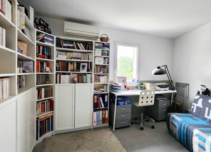 Appartement spacieux 65m² avec garage et balcon