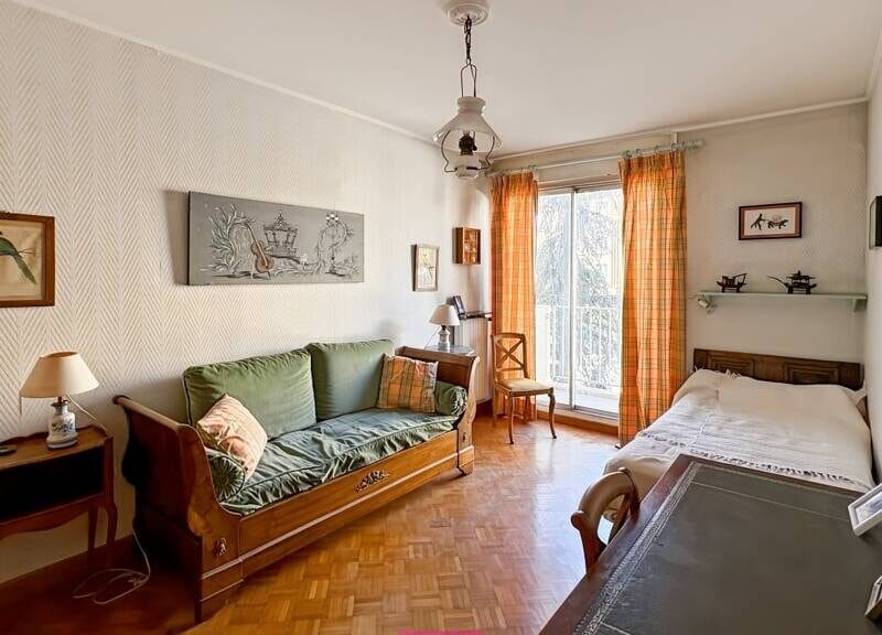 Appartement spacieux avec garage et balcon à 390 000€