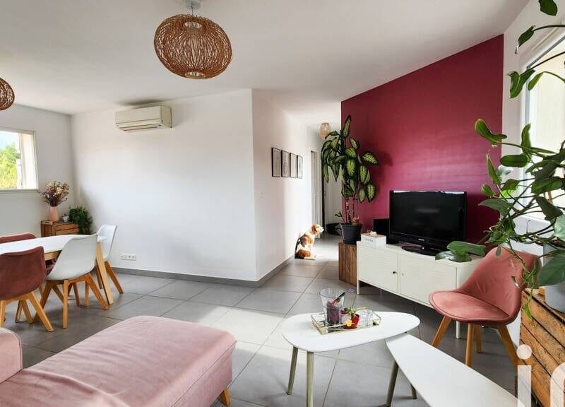 Appartement spacieux 65m² avec garage et balcon