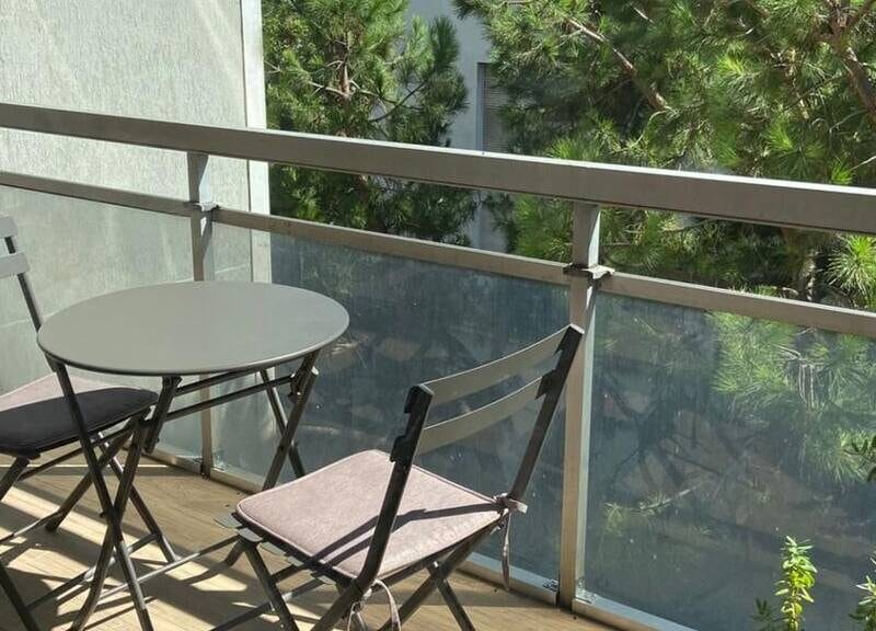 Superbe appartement avec garage et balcon à 350000€