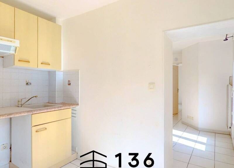 Appartement spacieux avec garage et balcon - 37m²