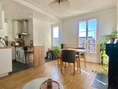 Appartement spacieux avec garage et balcon à 430000€