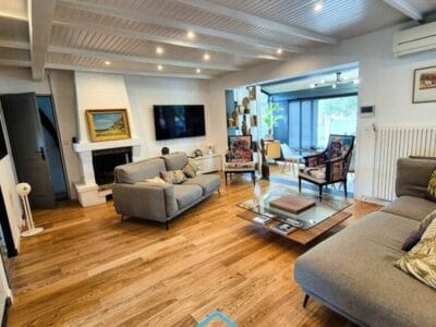 Appartement spacieux avec garage et balcon, 133m²