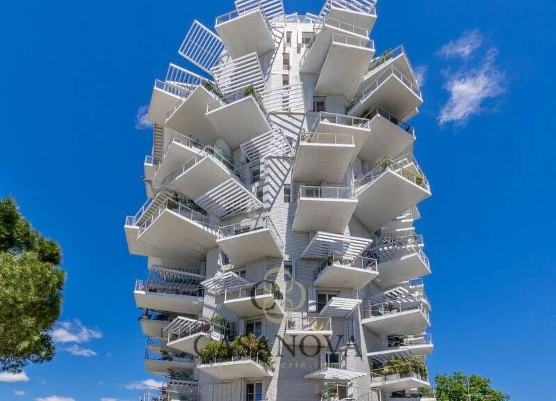 Appartement luxueux avec garage et balcon - 154m²