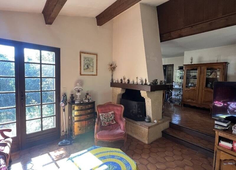 Appartement spacieux avec garage et balcon