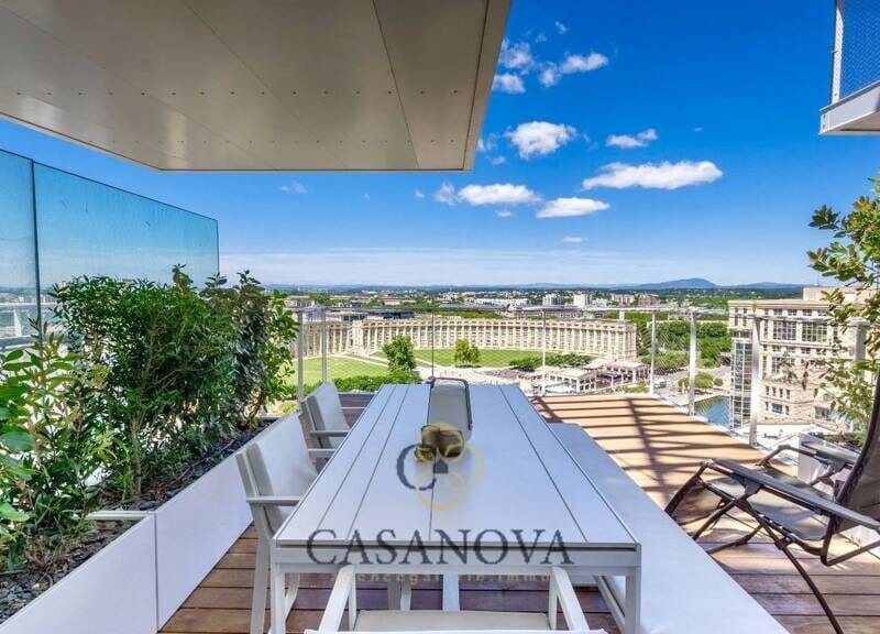 Appartement luxueux avec garage et balcon - 154m²