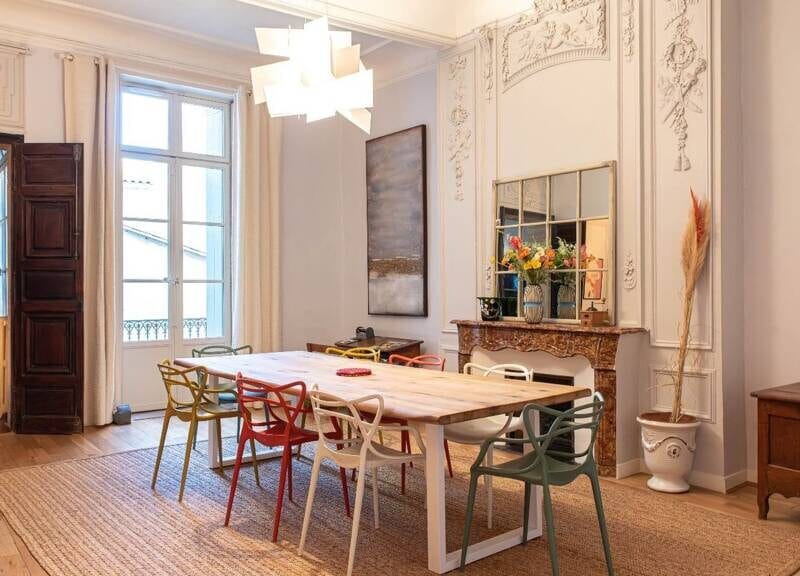 Maison d'exception avec garage et balcon - 168m²