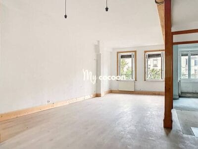 Appartement spacieux 135m² avec garage et balcon