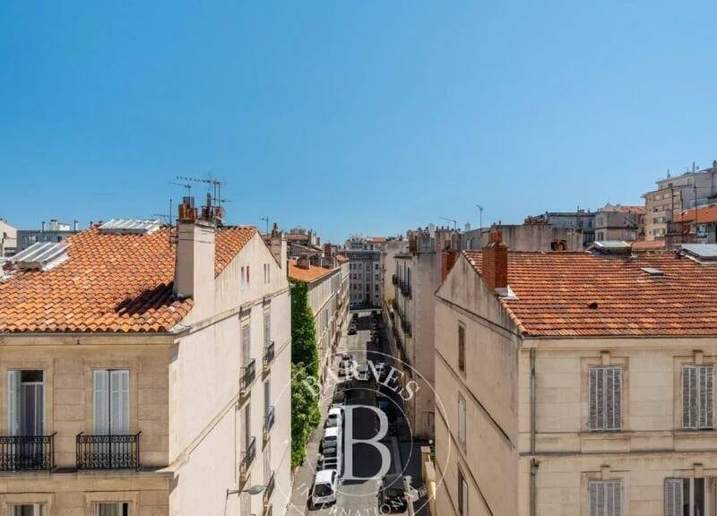 Appartement lumineux avec garage et balcon à 380 000€