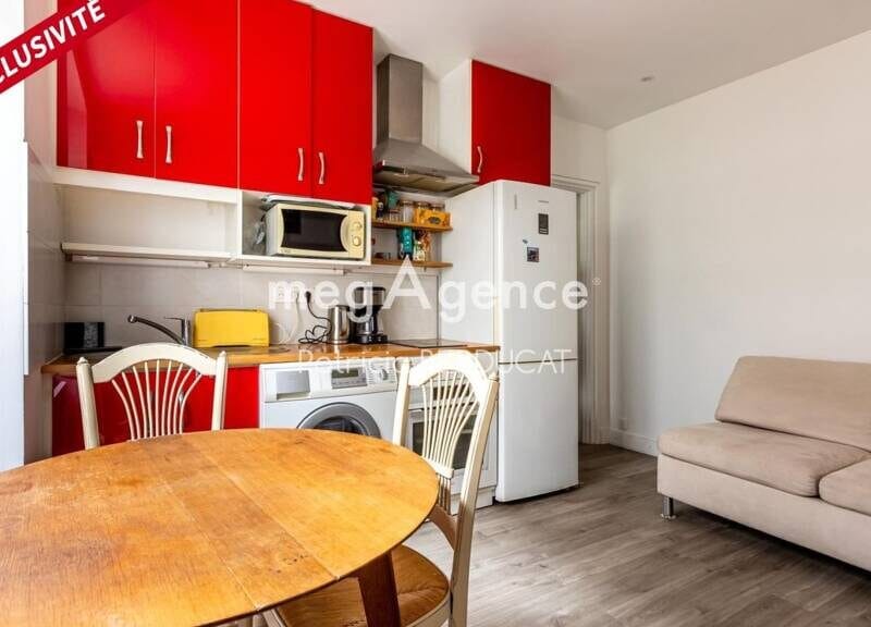 Appartement lumineux avec garage et balcon, 30m²