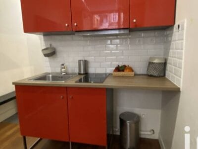 Appartement spacieux avec garage et balcon