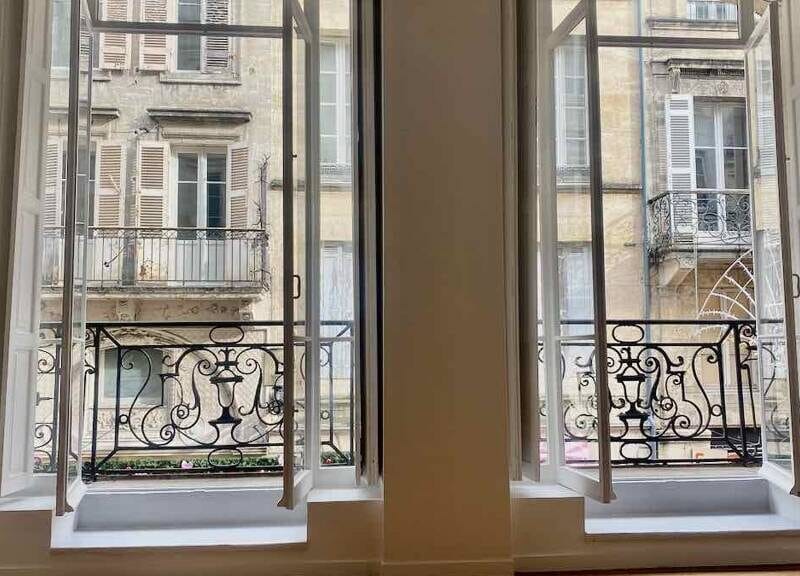 Appartement spacieux avec balcon et garage à 370000€