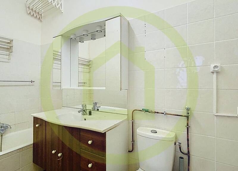 Appartement spacieux avec garage et balcon à 470000€