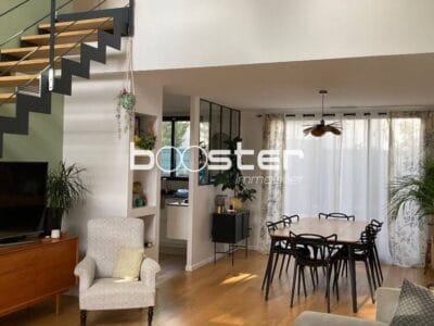 Appartement spacieux 122m² à 600000€ avec garage et balcon