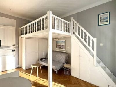 Appartement spacieux avec garage et balcon à 170000€