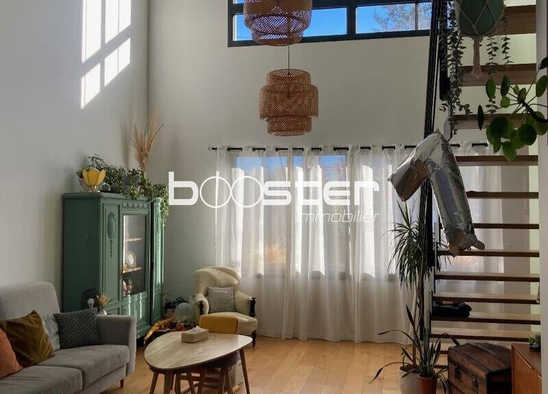 Appartement spacieux 122m² à 600000€ avec garage et balcon