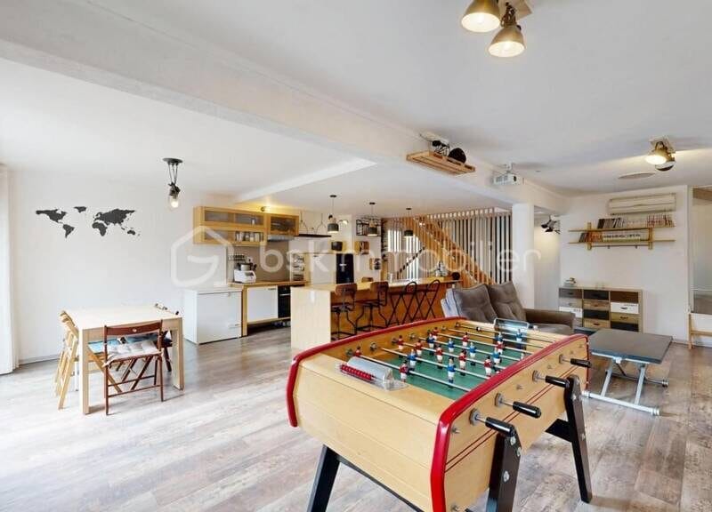 Appartement spacieux avec garage et balcon à 400000€