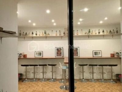 Appartement lumineux avec garage et balcon à 280000€