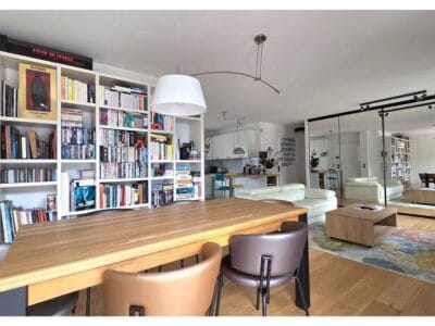 Appartement spacieux avec garage et balcon à 440000€