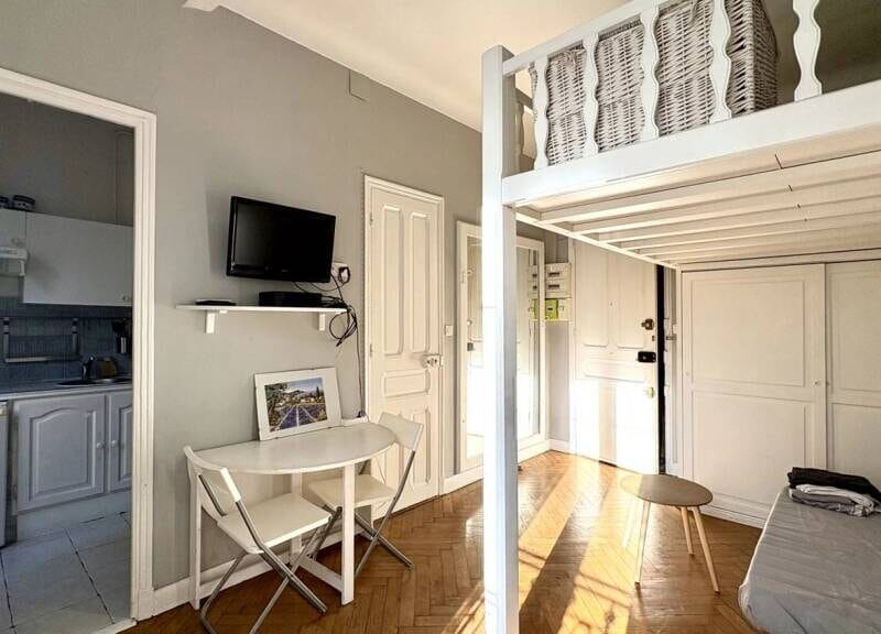 Appartement spacieux avec garage et balcon à 170000€