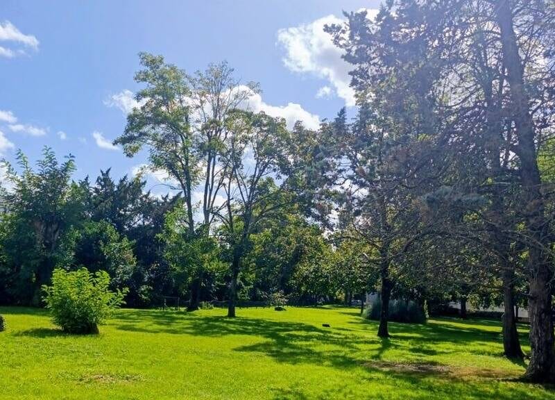 Appartement lumineux avec garage et balcon à 270000€