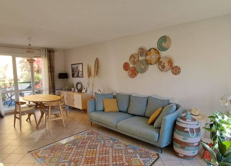 Bel appartement lumineux avec garage et balcon à 430000€