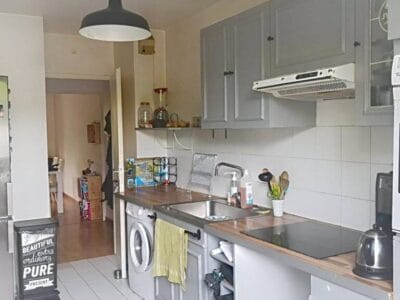 Appartement spacieux 54m² avec garage et balcon