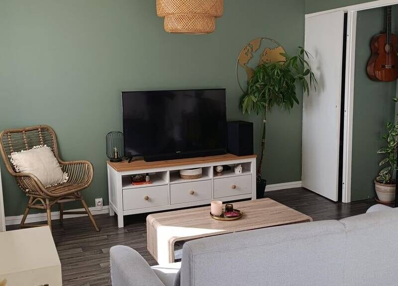 Appartement lumineux avec garage et balcon à 270000€